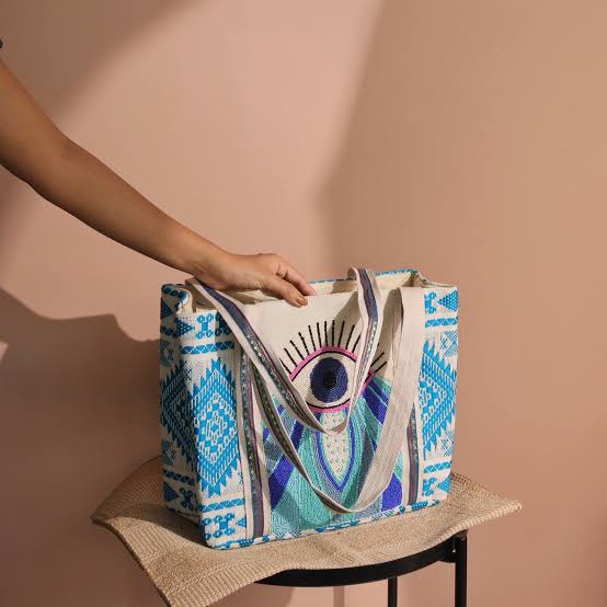 BEACH BAG